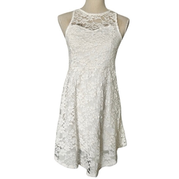 Monteau Dresses & Skirts - Monteau Women’s White Floral Lace Sleeveless Summer Cocktail Dress. Small/Medium